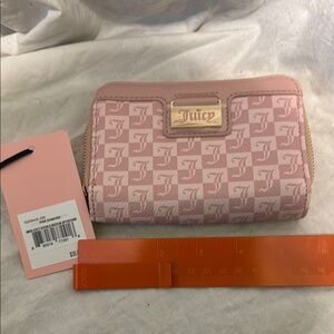 🌵🌵Juicy Couture Pink Monogram Wallet